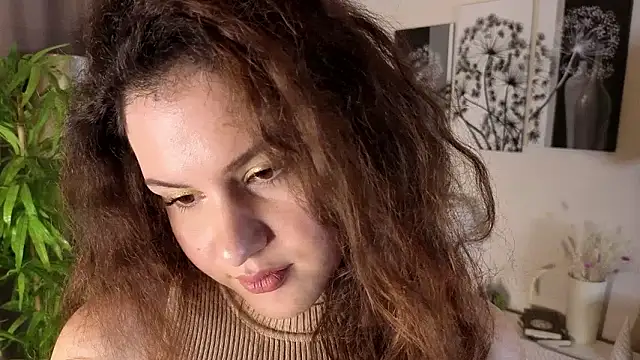 Snapshot of Lili_Torin chatting on 02/15/26, 01:41 Lili Torin online show from 02/15/26, 01:41