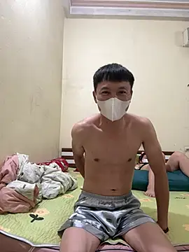 Snapshot of holl110 chatting on 02/28/26, 12:39 holl110 online show from 02/28/26, 12:39