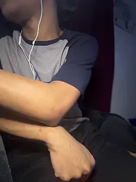 vexahleah online show from 04/14/26, 05:24