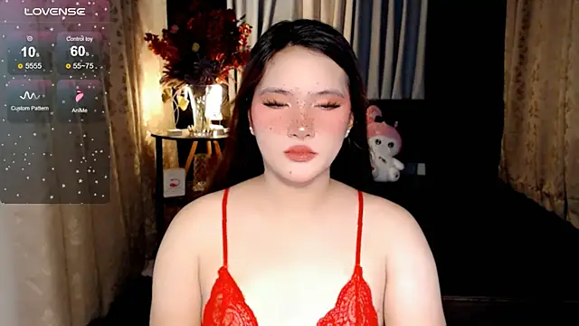 Snapshot of IsabellaXoXo69 chatting on 05/26/26, 12:17 IsabellaXoXo69 online show from 05/26/26, 12:17