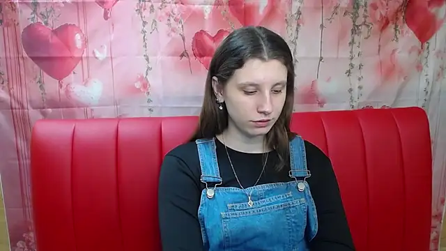 Snapshot of LilianaShine chatting on 02/26/26, 06:12 LilianaShine online show from 02/26/26, 06:12