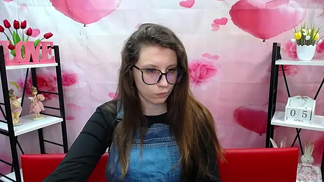 LilianaShine online show from 04/05/26, 05:15