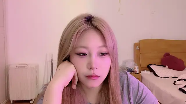 Snapshot of SM_JIAJIA_ZL chatting on 06/24/26, 05:12 SM JIAJIA ZL online show from 06/24/26, 05:12