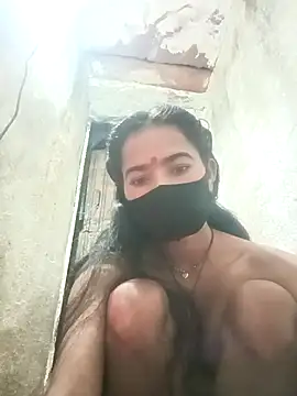 Sunali Bendre online show from 02/14/26, 02:36