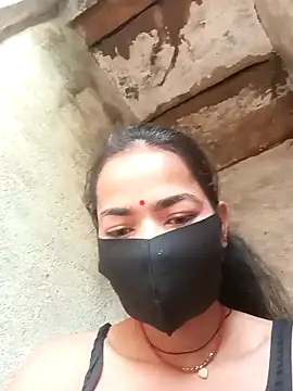 Sunali Bendre online show from 02/21/26, 02:12