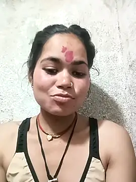 Sunali Bendre online show from 03/25/26, 02:23