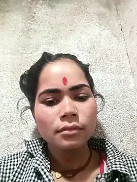 Sunali Bendre online show from 04/19/26, 03:06