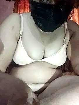 Snapshot of x_-hot chatting on 03/02/26, 05:08 x -hot online show from 03/02/26, 05:08