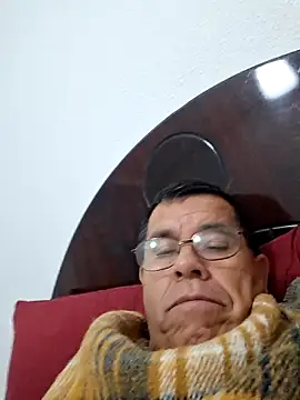 Snapshot of eros3442 chatting on 02/10/26, 02:15 eros3442 online show from 02/10/26, 02:15