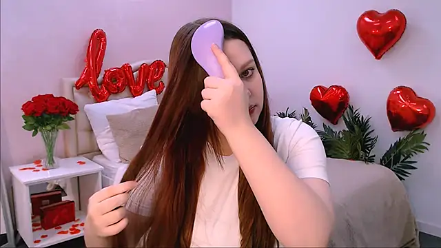 Snapshot of sunbeams chatting on 02/17/26, 08:15 sunbeams online show from 02/17/26, 08:15