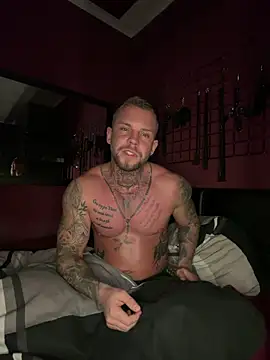 Snapshot of zickertdavid chatting on 02/10/26, 11:09 zickertdavid online show from 02/10/26, 11:09