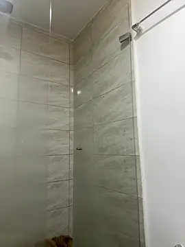 Snapshot of vicky_ney chatting on 01/22/25, 10:05 vicky ney online show from 01/22/25, 10:05