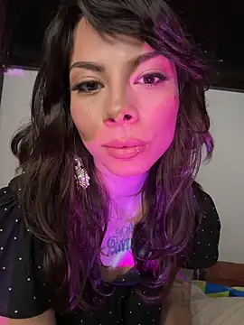 Isalove99 online show from 04/22/26, 09:22