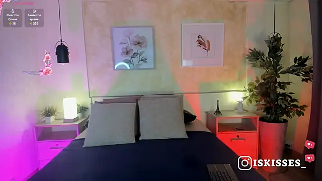 IsabellaSweet   online show from 04/20/26, 04:26