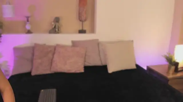 Snapshot of xiomara_cortes chatting on 02/22/26, 12:36 xiomara cortes online show from 02/22/26, 12:36