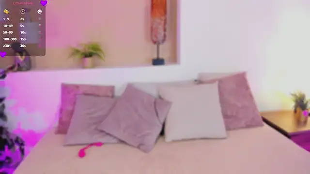 xiomara cortes online show from 04/23/26, 07:49