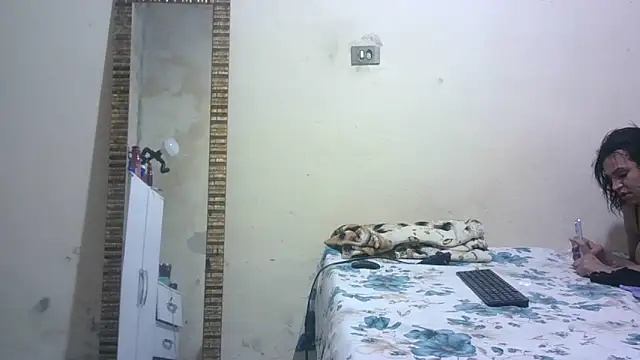 lorraine2036 online show from 04/20/26, 03:42