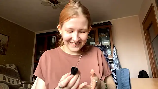 LaureenVielma online show from 04/20/26, 07:55