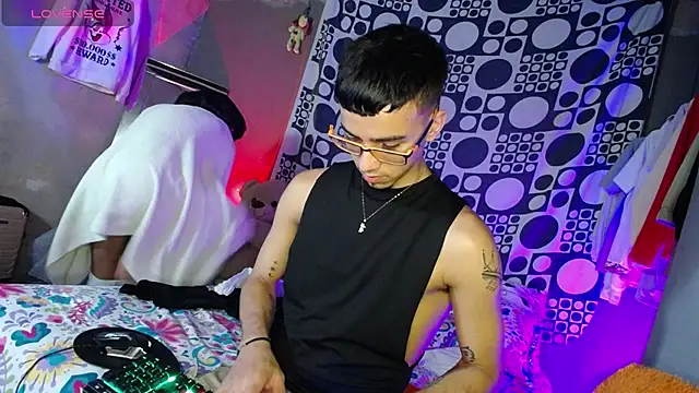 THE PERFECT COUPLE 12 online show from 02/06/26, 03:11