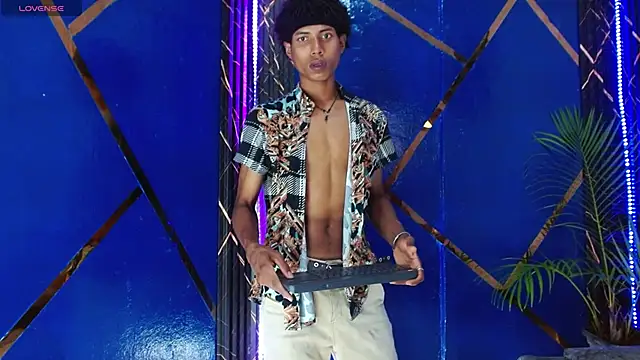 Walkers05 online show from 04/20/26, 06:53