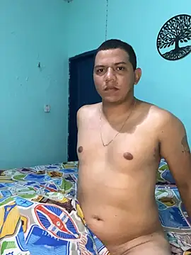 Snapshot of Loaisn chatting on 02/04/26, 01:11 Loaisn online show from 02/04/26, 01:11