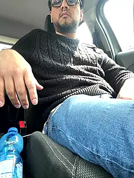 latinocalientehot online show from 04/20/26, 11:24