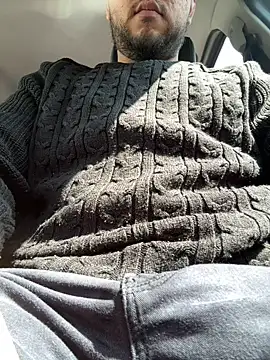 latinocalientehot online show from 04/23/26, 11:42