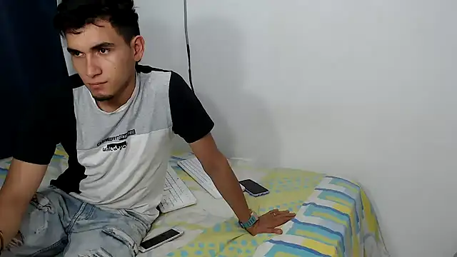 Snapshot of the_skinny_one chatting on 02/23/26, 12:13 the skinny one online show from 02/23/26, 12:13