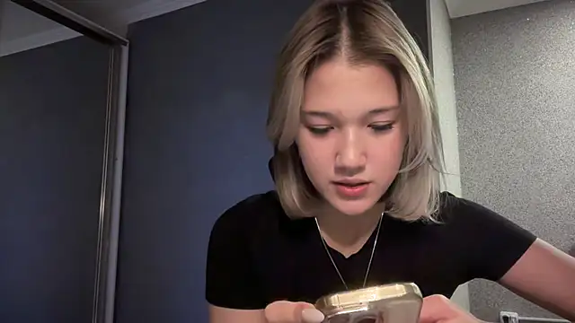 lilXdomiii online show from 03/17/26, 01:25