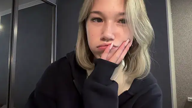 lilXdomiii online show from 04/08/26, 09:20