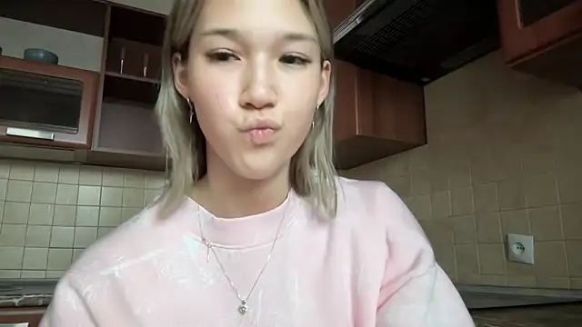 lilXdomiii online show from 04/17/26, 11:57