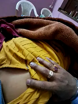 Snapshot of fantastic-couple chatting on 02/05/26, 04:44 fantastic-couple online show from 02/05/26, 04:44