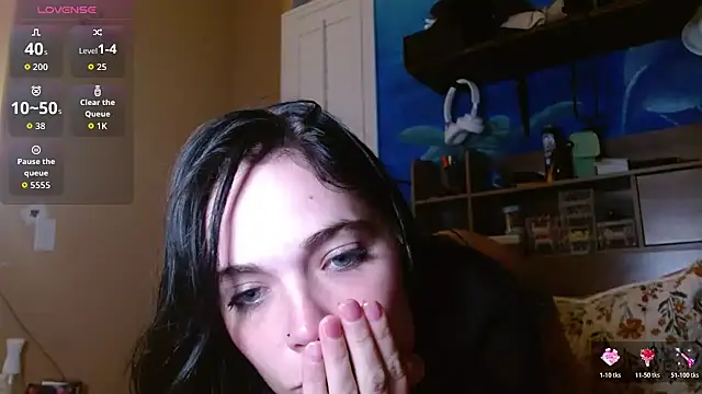 ahungkittykat online show from 06/04/26, 03:23