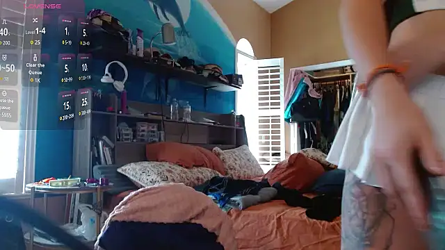 ahungkittykat online show from 06/12/26, 06:07