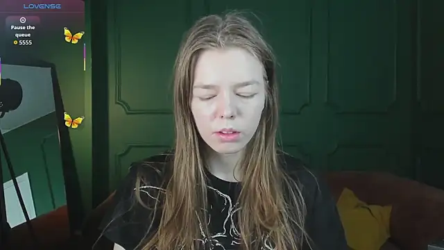  Tina Tayllor  online show from 03/22/26, 08:56