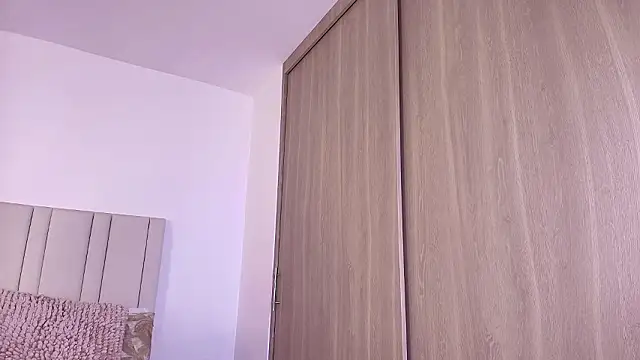 Anna-Lynn online show from 03/08/26, 02:04