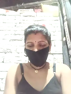 Snapshot of Divya-11431 chatting on 03/18/26, 03:48 Divya-11431 online show from 03/18/26, 03:48