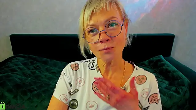 Ann Annise online show from 04/17/26, 07:44