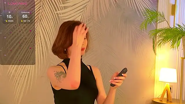 Snapshot of VivanWestwood chatting on 02/27/26, 05:13 VivanWestwood online show from 02/27/26, 05:13