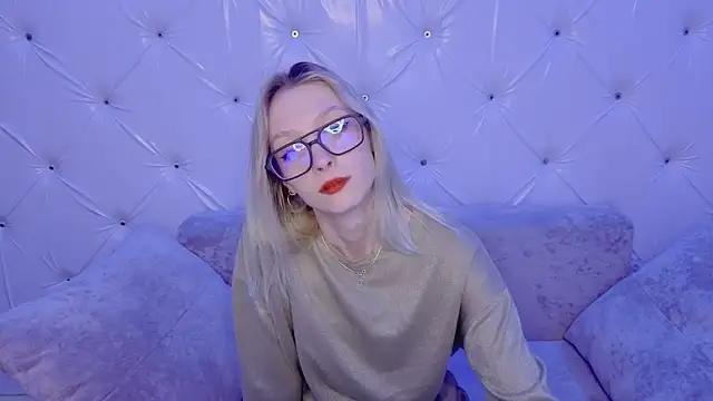 Snapshot of Akiro_Kim7 chatting on 02/16/26, 02:07 Akiro Kim7 online show from 02/16/26, 02:07