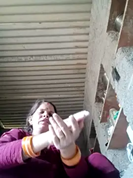 Lucky couple-1 online show from 04/17/26, 02:36