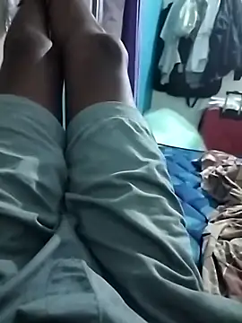 Snapshot of tamilpaiyan989 chatting on 04/04/26, 02:03 tamilpaiyan989 online show from 04/04/26, 02:03