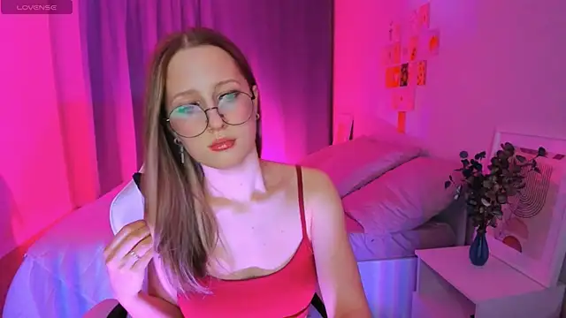 Vega Taylor online show from 02/28/26, 03:51