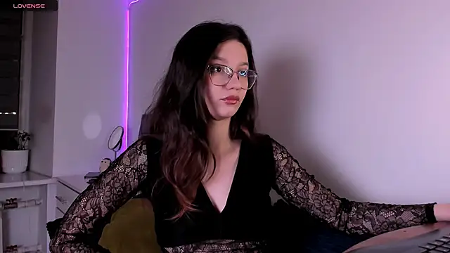 Snapshot of miabellee_ chatting on 02/04/26, 11:09 miabellee online show from 02/04/26, 11:09