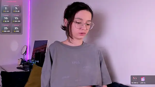 Snapshot of miabellee_ chatting on 02/08/26, 02:59 miabellee online show from 02/08/26, 02:59