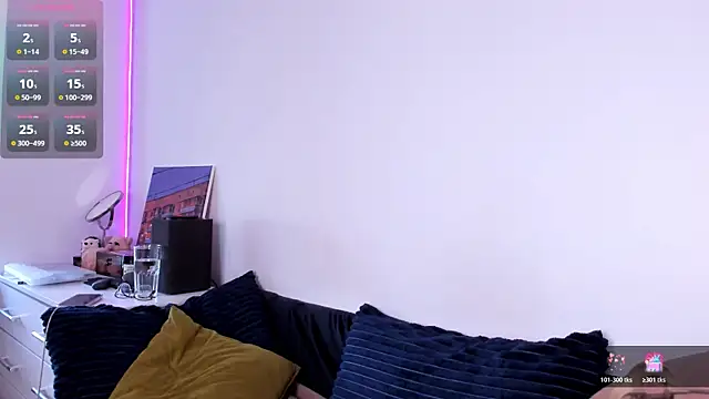 miabellee  online show from 04/16/26, 09:43