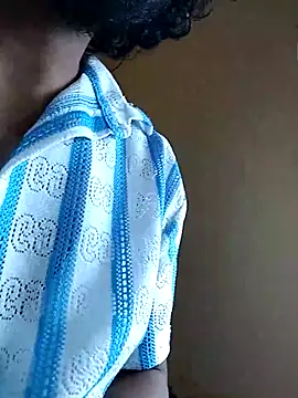 sanem4697 online show from 04/04/26, 05:49