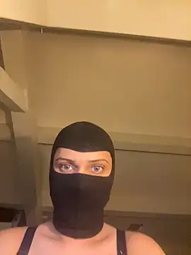 Snapshot of HelinHot chatting on 02/22/26, 09:02 HelinHot online show from 02/22/26, 09:02