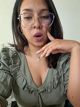 Snapshot of ISABELLA-24_ chatting on 02/26/26, 04:39 ISABELLA-24 online show from 02/26/26, 04:39