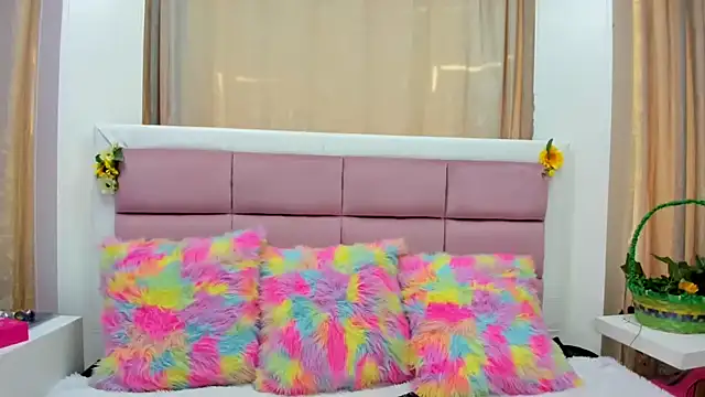 Snapshot of Keiry_Paloma chatting on 02/07/26, 01:26 Keiry Paloma online show from 02/07/26, 01:26